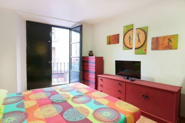 Trampantojo Apartamento En El Corazon De Pamplona Apartment Exterior photo